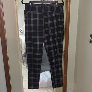 Shosho Black and White Leggings with Windowpane Pattern